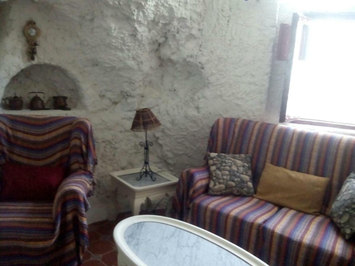 La Serrana Bedmar y Garciez Luaran gambar